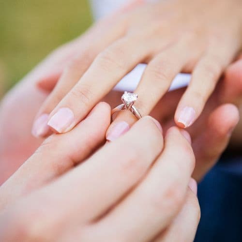 Phút giây cầu hôn